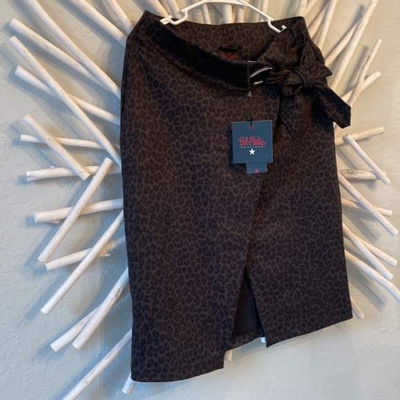 Bob Mackie skirt. NWT - Picture 5 of 6